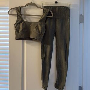 Free People Movement Good Karma Set